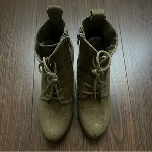 Madden Girl Olive Green Faux Suede Lace Up Heeled Booties Size 7